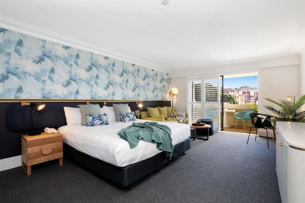 Coogee Bay Hotel image 12